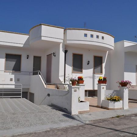 Villetta Frontemare Аллисте Экстерьер фото